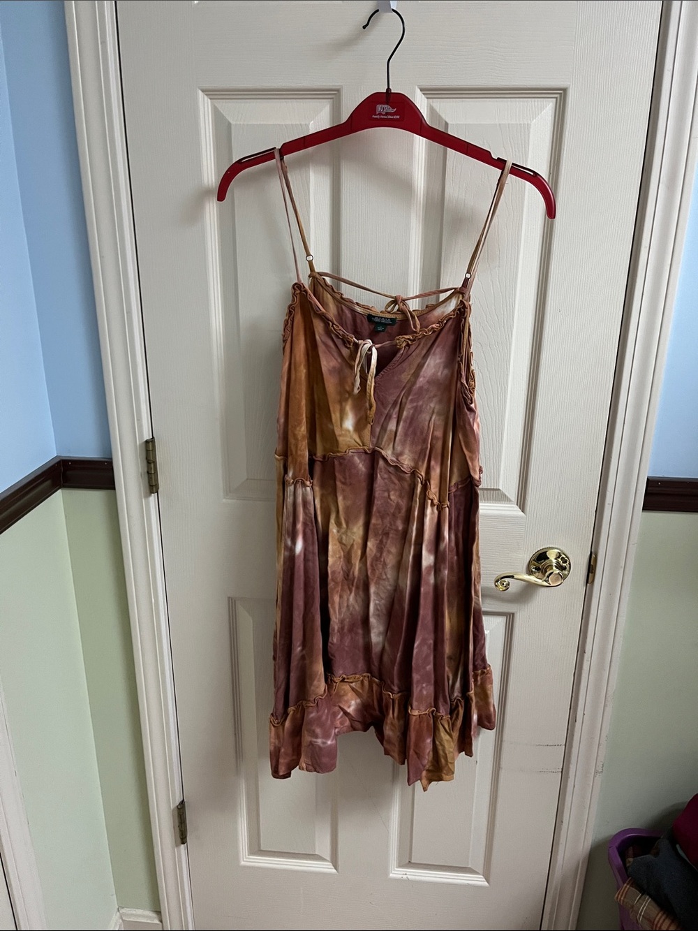 Wild Fable L baby doll style, brown tie dye dress, good preowned condition